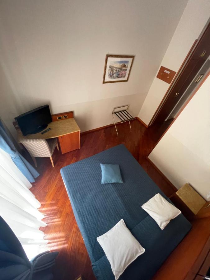 3rd Floor 69 Manin Street Pensión Roma
